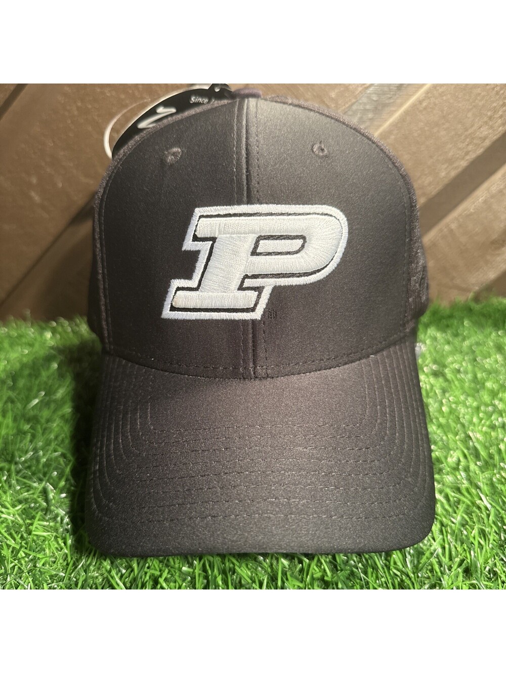 NWT Zephyr Purdue Boilermakers Echo 3D Logo Black Stretch Fit Hat Cap Size XL